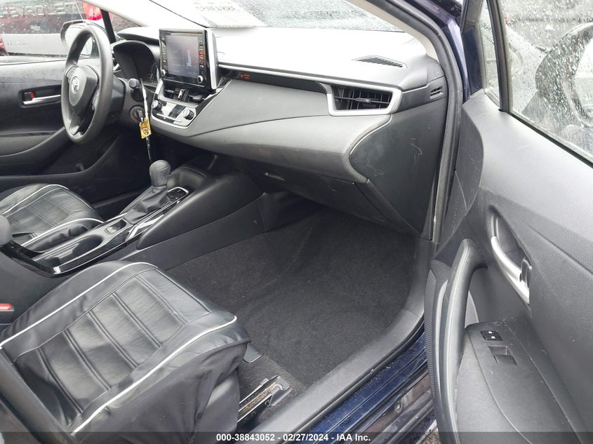 VIN JTDEPRAE1LJ030137 2020 TOYOTA COROLLA LE