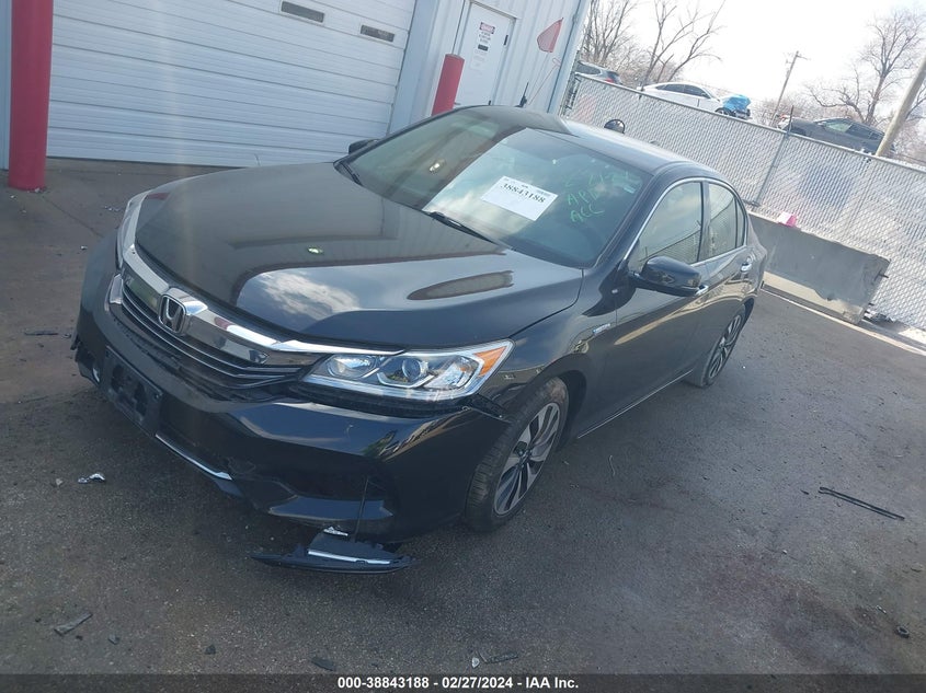 2017 HONDA ACCORD VIN: JHMCR6F38HC023588