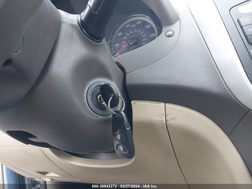 2013 HYUNDAI ACCENT GLS/GS - KMHCT4AE5DU460870