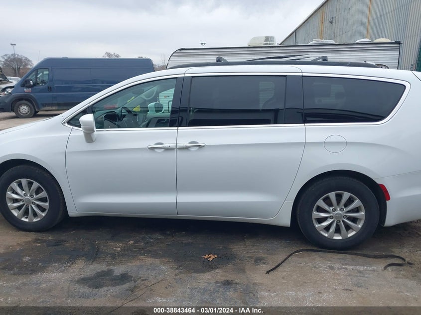 2019 CHRYSLER PACIFICA TOURING PLUS - 2C4RC1FG8KR588280