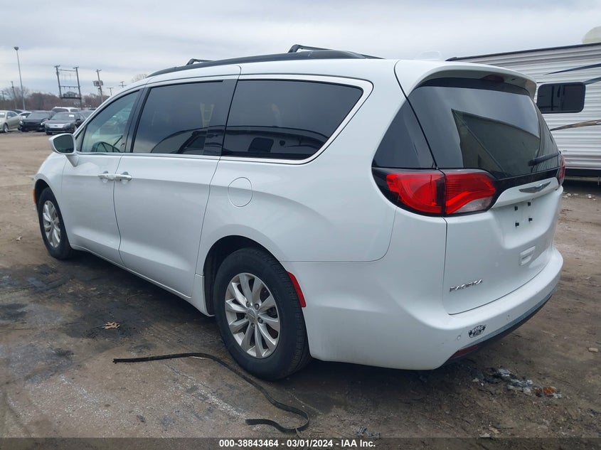 2019 CHRYSLER PACIFICA TOURING PLUS - 2C4RC1FG8KR588280