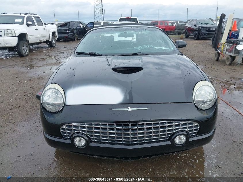 2004 Ford Thunderbird VIN: 1FAHP60AX4Y111470 Lot: 38843571