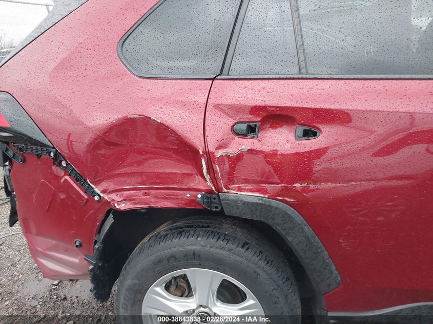 2020 TOYOTA RAV4 XLE - JTMP1RFV2LD062001