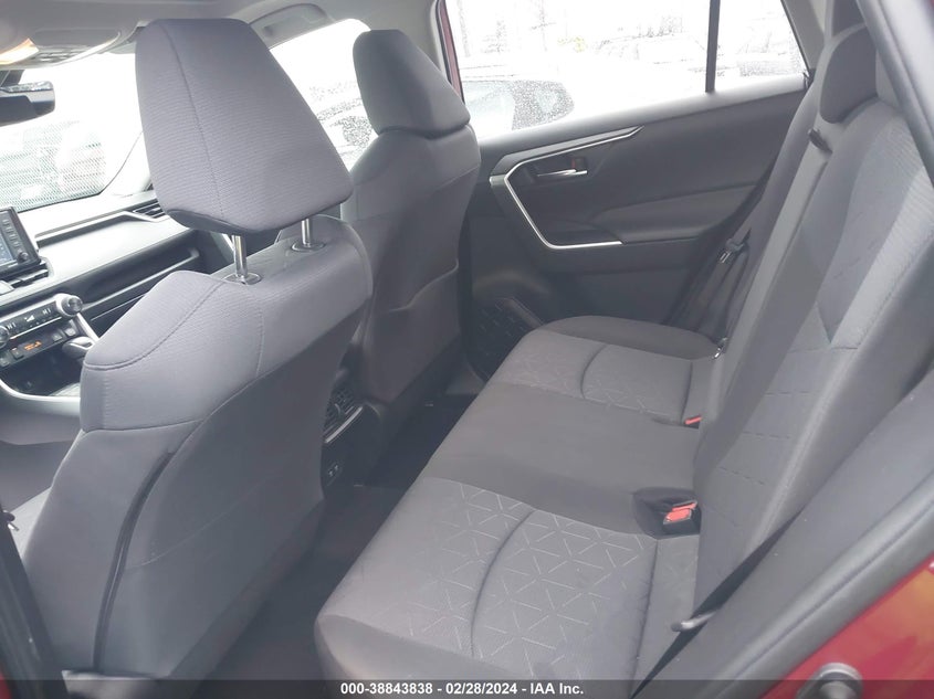 2020 TOYOTA RAV4 XLE - JTMP1RFV2LD062001