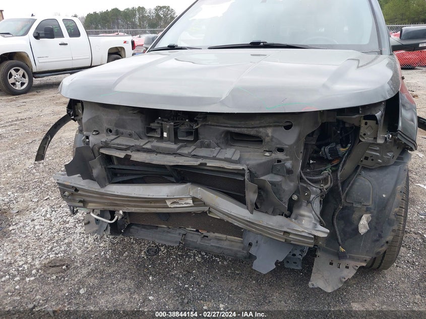 VIN 1FM5K7D85HGD48318 2017 FORD EXPLORER XLT