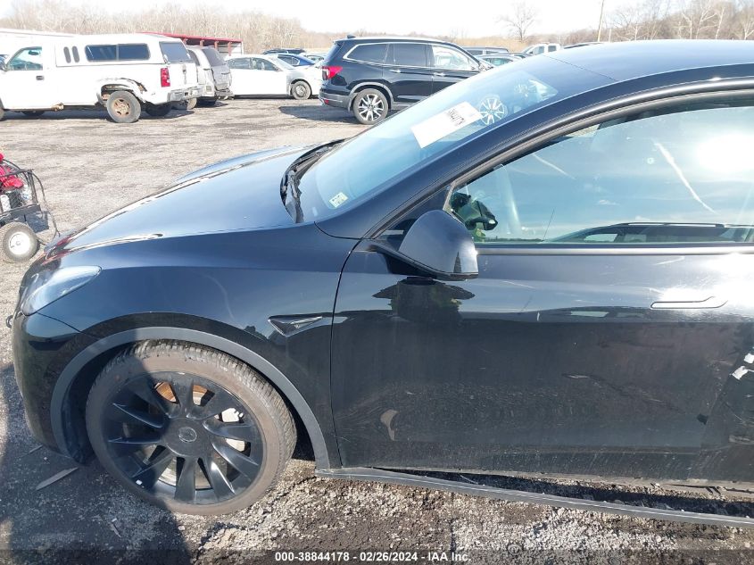 2021 Tesla Model Y Long Range Dual Motor All-Wheel Drive VIN: 5YJYGDEE7MF107922 Lot: 38844178