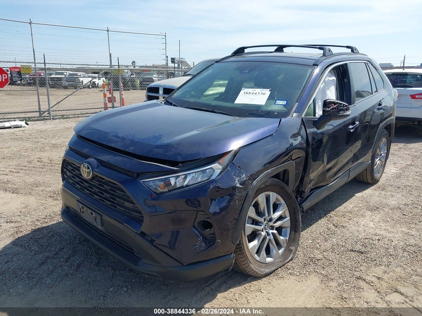 VIN JTMC1RFV2MD523309 2021 TOYOTA RAV4 XLE PREMIUM