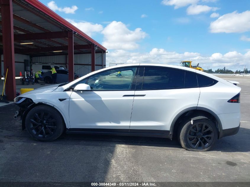 2024 Tesla Model X Long Range VIN: 7SAXCBE55RF438648 Lot: 38844349