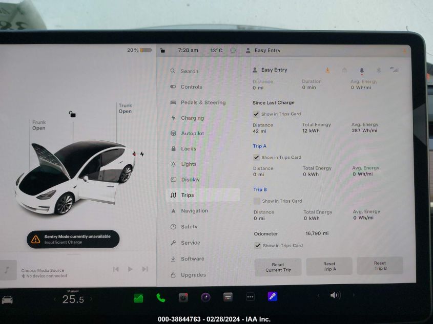 2022 Tesla Model 3 Long Range Dual Motor All-Wheel Drive VIN: 5YJ3E1EB3NF247567 Lot: 38844763