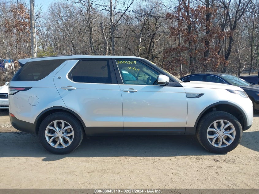 VIN SALRGBBV5HA037311 2017 LAND ROVER DISCOVERY SE
