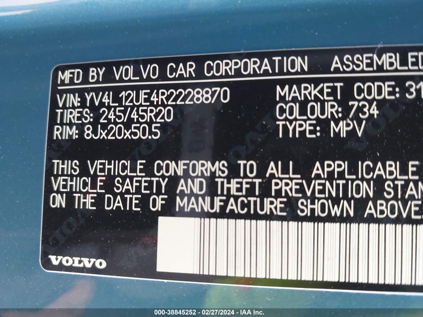 2024 VOLVO XC40 B5 PLUS BRIGHT THEME YV4L12UE4R2228870