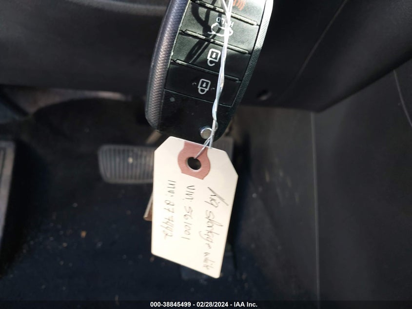 VIN KNDPM3AC0K7561001 2019 KIA SPORTAGE LX
