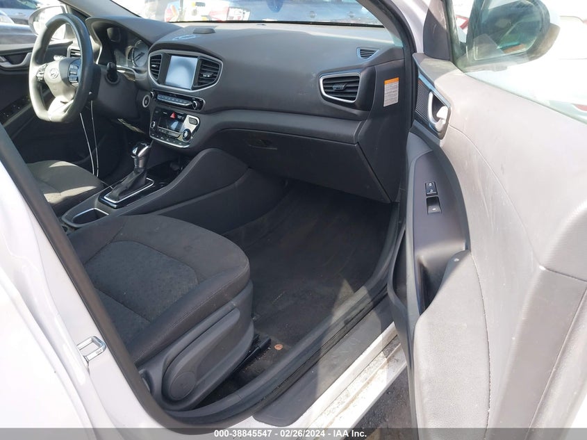 VIN KMHC65LC9KU175658 2019 HYUNDAI IONIQ HYBRID BLUE
