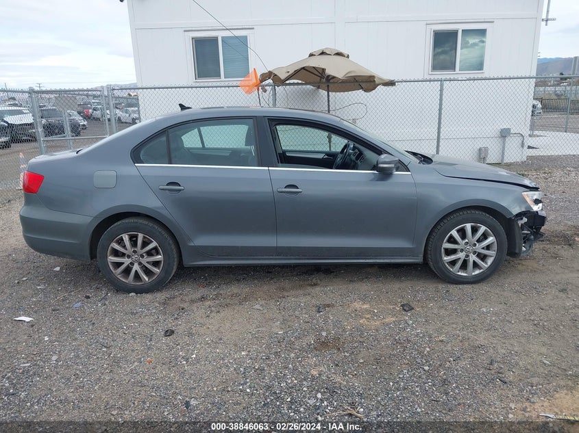 2013 VOLKSWAGEN JETTA 2.5L SE - 3VWDP7AJ3DM257554