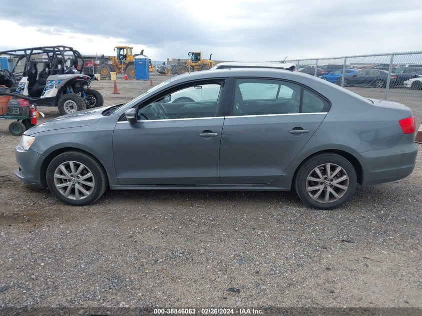 2013 VOLKSWAGEN JETTA 2.5L SE - 3VWDP7AJ3DM257554