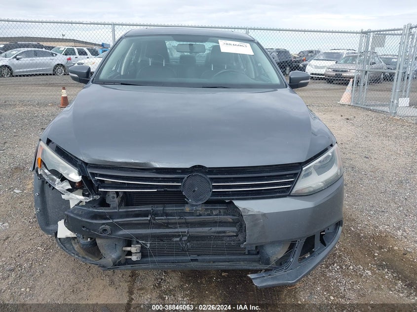 2013 VOLKSWAGEN JETTA 2.5L SE - 3VWDP7AJ3DM257554