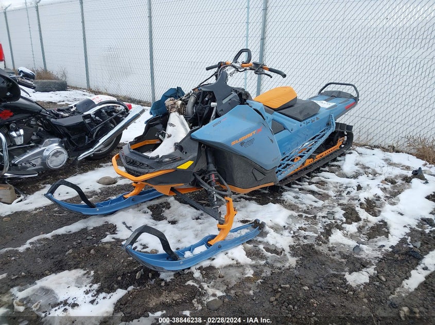 2022 SKI-DOO SUMMIT X 850 UNKNOWN(VIN: 2BPSTPNF1NV000048