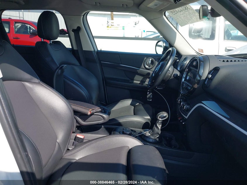 2017 Mini Countryman Cooper S VIN: WMZYT3C39H3D98291 Lot: 38846465