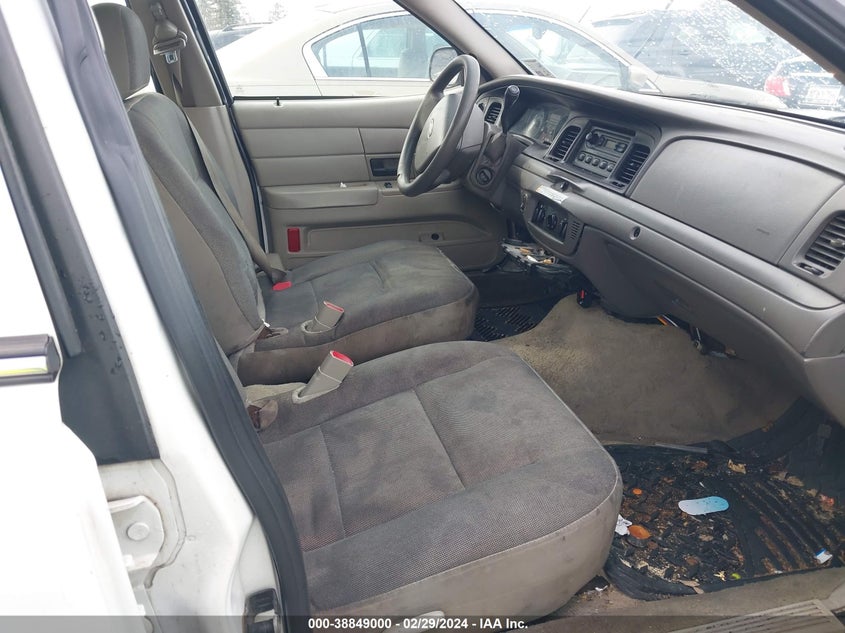 2010 Ford Crown Victoria Police/Police Interceptor VIN: 2FABP7BV9AX121138 Lot: 38849000