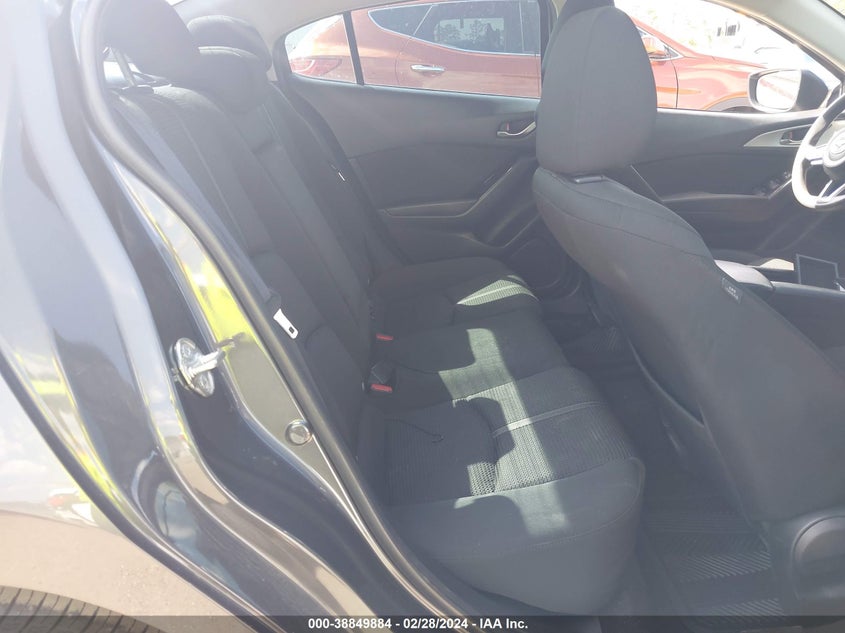 VIN 3MZBN1U77HM109682 2017 MAZDA MAZDA3 SPORT