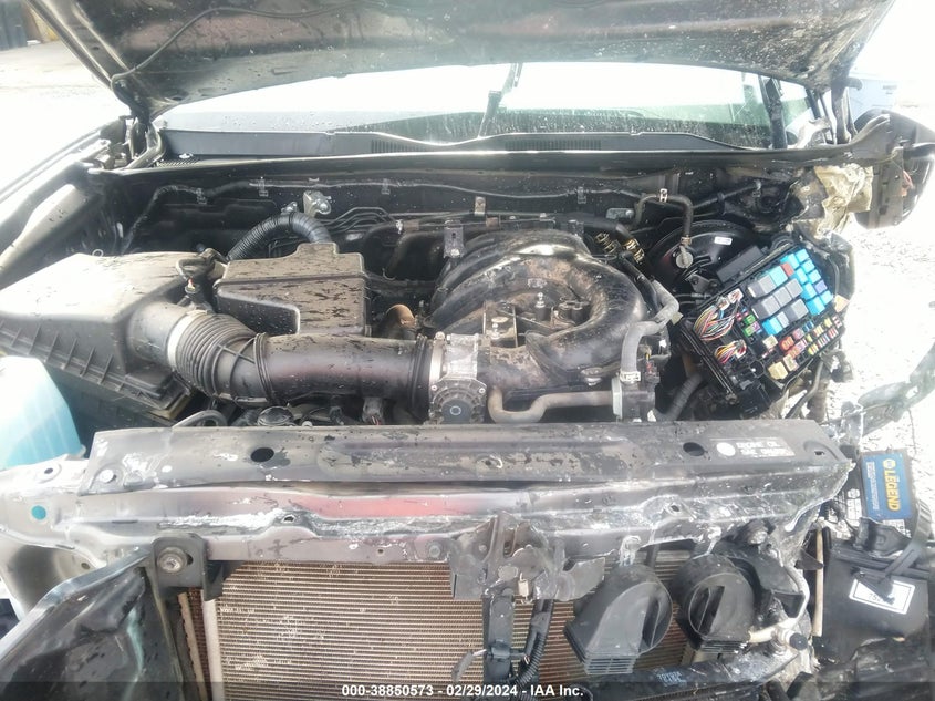 2016 TOYOTA TACOMA SR5 V6 - 5TFAZ5CN6GX008877