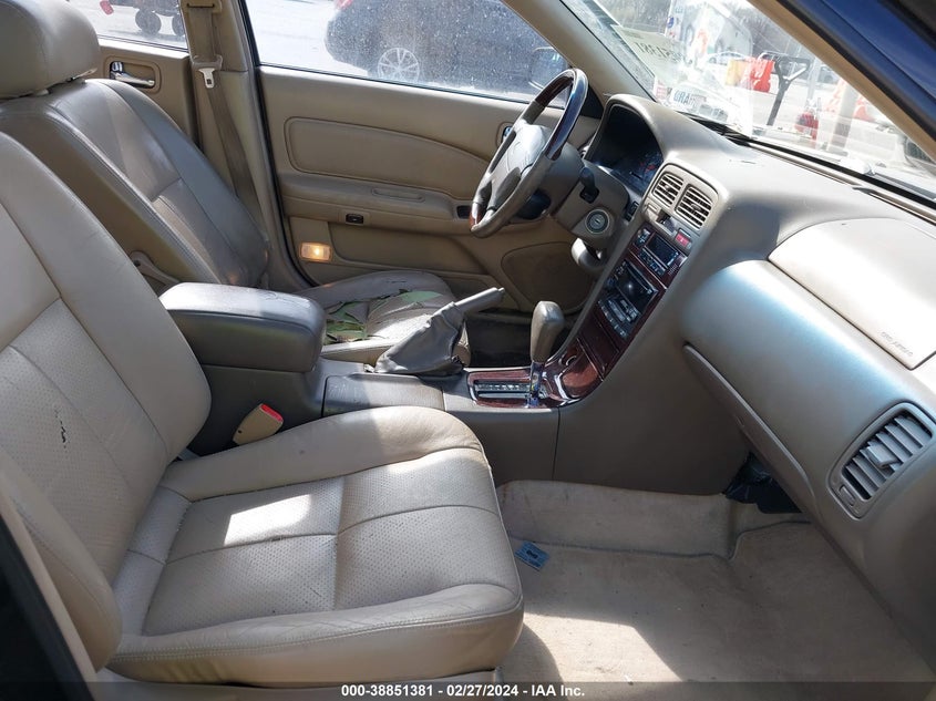 1999 Infiniti I30 Limited/Standard/Touring VIN: JNKCA21A1XT775752 Lot: 38851381