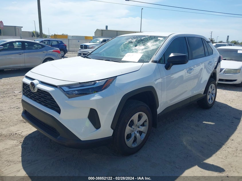 VIN 2T3H1RFV6RW313733 2024 TOYOTA RAV4 LE