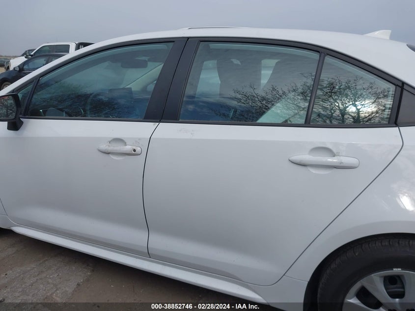 VIN 5YFEPMAE1NP358661 2022 TOYOTA COROLLA LE