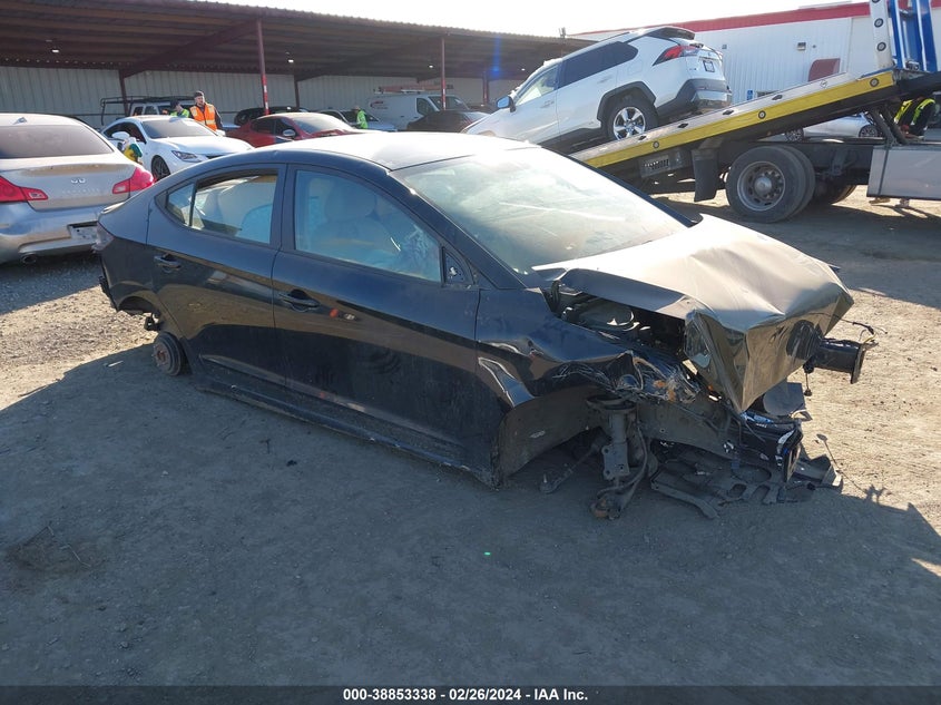 VIN KMHD84LF8HU381209 2017 HYUNDAI ELANTRA SE