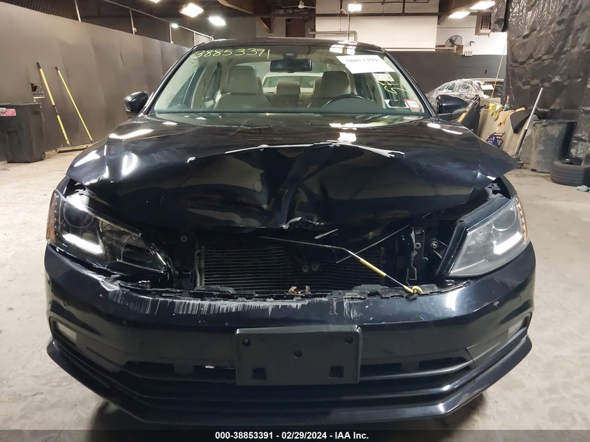 2016 VOLKSWAGEN JETTA HYBRID SEL PREMIUM - 3VW637AJ6GM400537