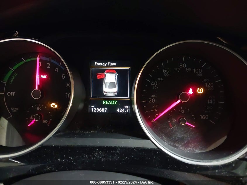 2016 VOLKSWAGEN JETTA HYBRID SEL PREMIUM - 3VW637AJ6GM400537