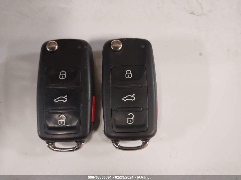 2016 VOLKSWAGEN JETTA HYBRID SEL PREMIUM - 3VW637AJ6GM400537