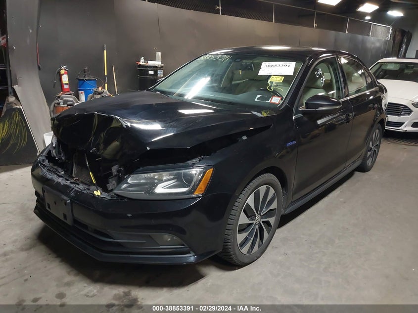2016 VOLKSWAGEN JETTA HYBRID SEL PREMIUM - 3VW637AJ6GM400537