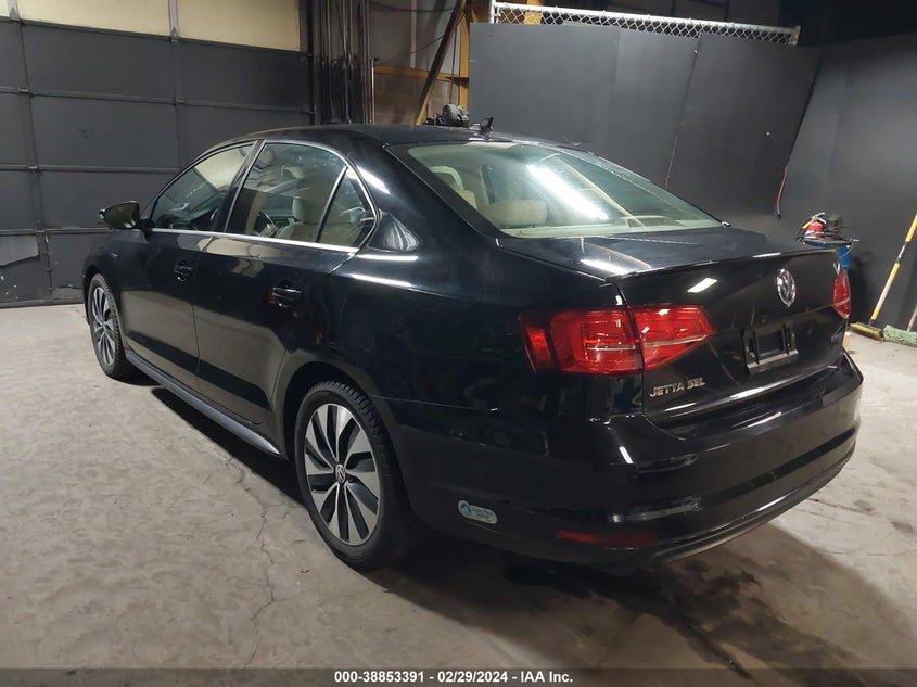 2016 VOLKSWAGEN JETTA HYBRID SEL PREMIUM - 3VW637AJ6GM400537