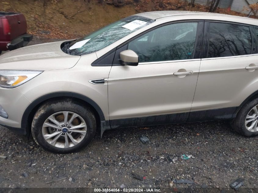 1FMCU9GD5HUE89655 2017 Ford Escape Se