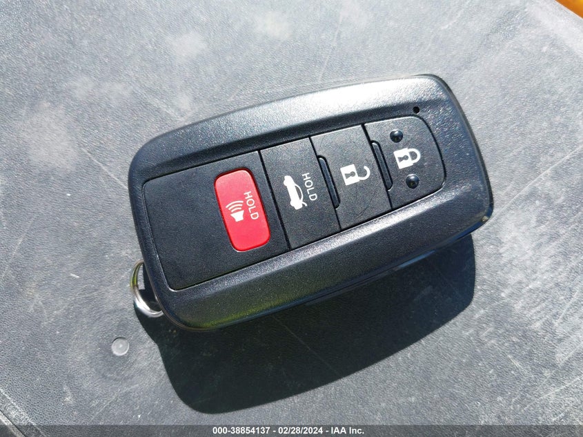 2021 TOYOTA COROLLA LE - JTDVPMAE7MJ120980