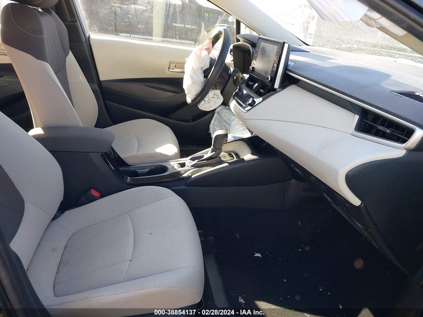 2021 TOYOTA COROLLA LE - JTDVPMAE7MJ120980