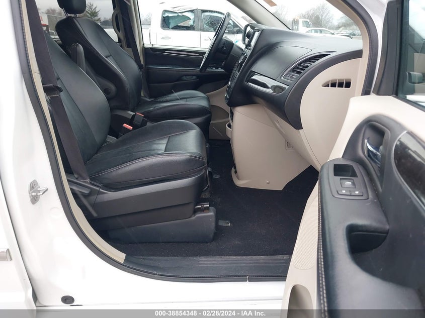 2016 CHRYSLER TOWN & COUNTRY TOURING - 2C4RC1BG5GR158817