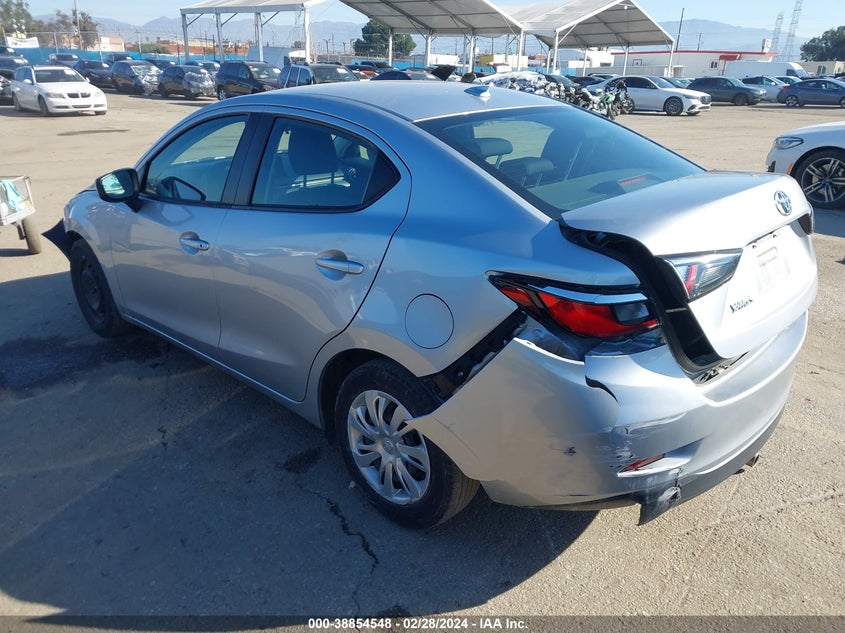 VIN 3MYDLBYV1KY525910 2019 TOYOTA YARIS L