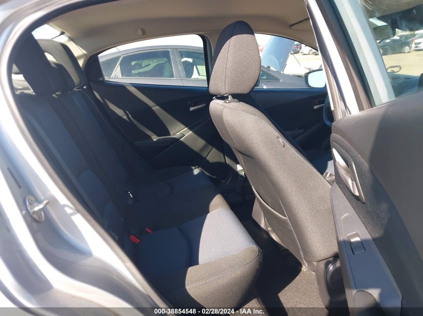 VIN 3MYDLBYV1KY525910 2019 TOYOTA YARIS L