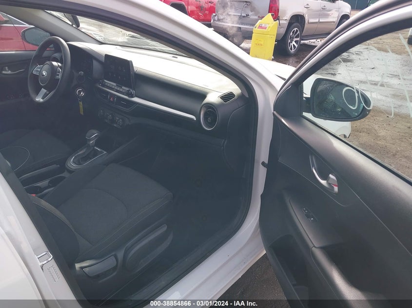 VIN 3KPF24AD7LE141155 2020 KIA FORTE LXS