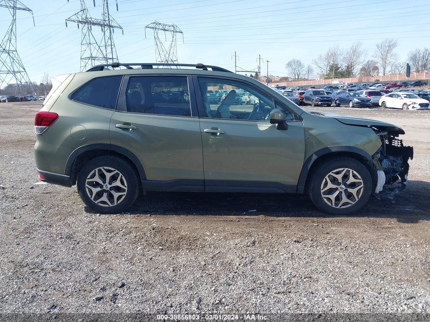 2019 SUBARU FORESTER PREMIUM - JF2SKAGC0KH477705