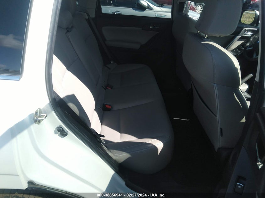 VIN JF2SJARC3JH573536 2018 SUBARU FORESTER 2.5I LIMITED