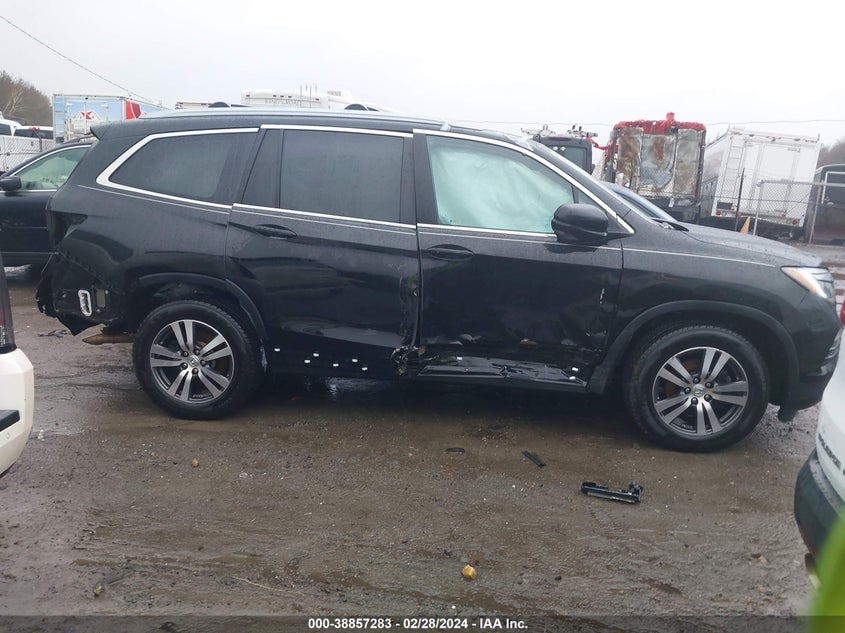 VIN 5FNYF6H69JB057698 2018 HONDA PILOT EXL