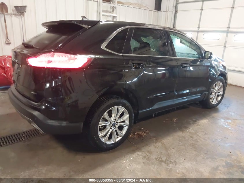VIN 2FMPK4K98NBB05821 2022 FORD EDGE TITANIUM