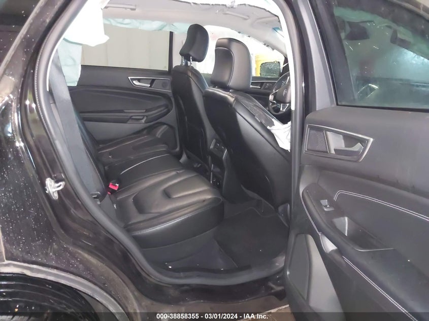 VIN 2FMPK4K98NBB05821 2022 FORD EDGE TITANIUM