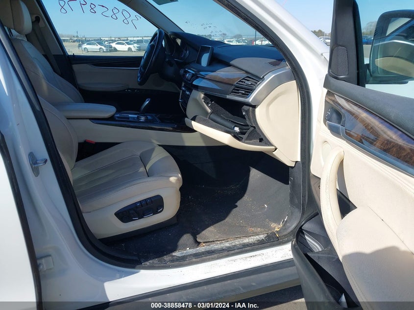 2016 BMW X5 XDRIVE35I - 5UXKR0C55G0P27195