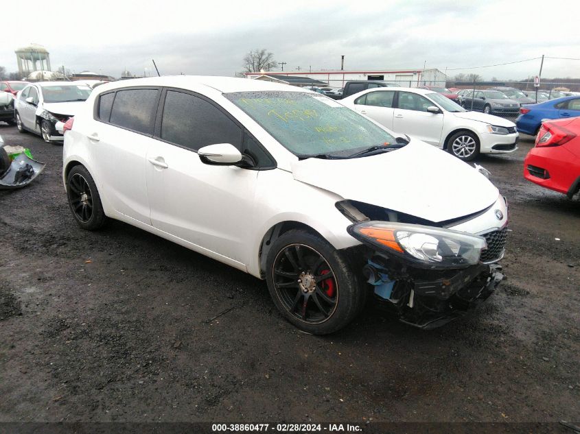 KNAFK5A83G5584071 2016 KIA FORTE - Image 1