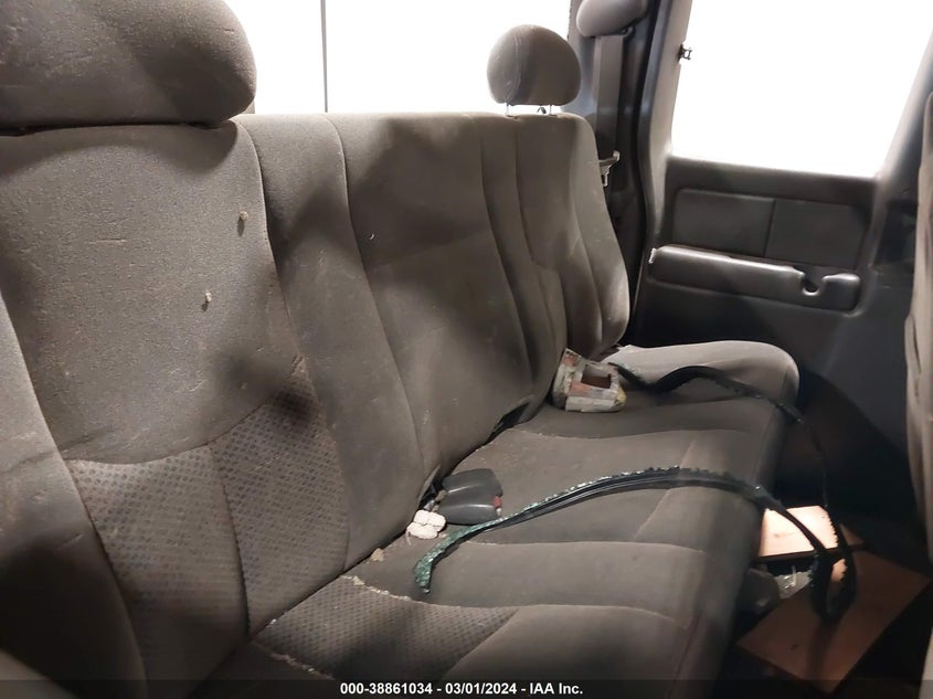 2004 Chevrolet Silverado 1500 Ls VIN: 2GCEC19V741232350 Lot: 38861034