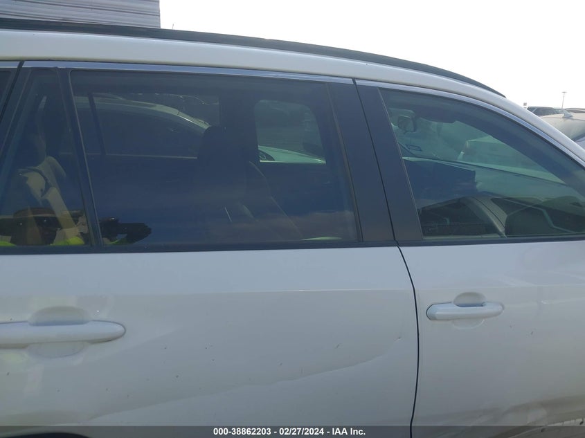 2019 TOYOTA RAV4 XLE - 2T3W1RFV7KC024682